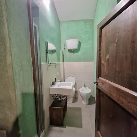 بيت للعطل Borgo Il Cantuccio - Casa Simona Con Piscina Condivisa *