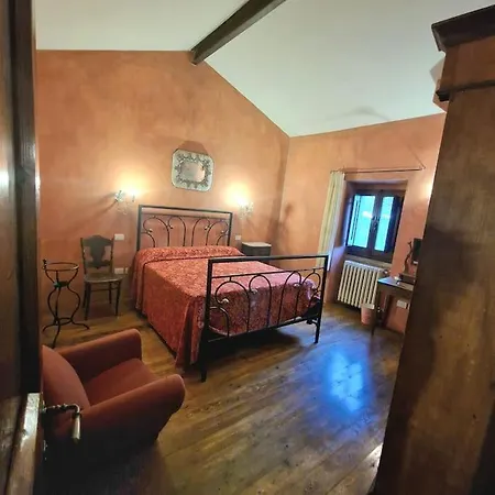 Borgo Il Cantuccio - Casa Simona Con Piscina Condivisa