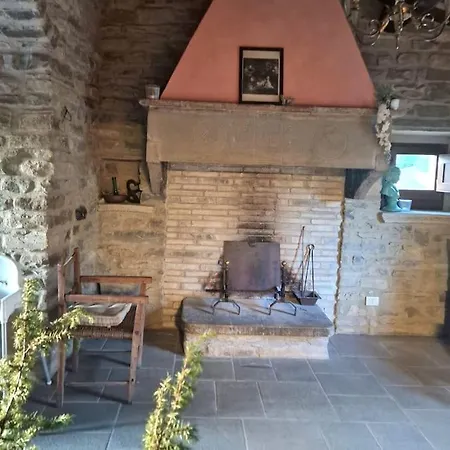 Holiday home Borgo Il Cantuccio - Casa Simona Con Piscina Condivisa *