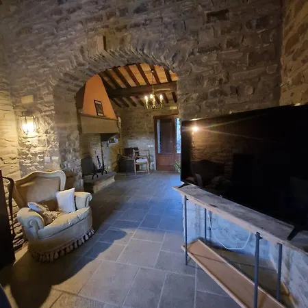 بيت للعطل Borgo Il Cantuccio - Casa Simona Con Piscina Condivisa *